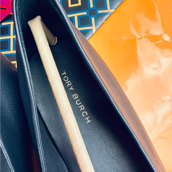 NIB Tory Burch Chelsea Cap Toe Leather Flats Black & Navy Gold Logo MANY SIZES - Picture 6 of 11